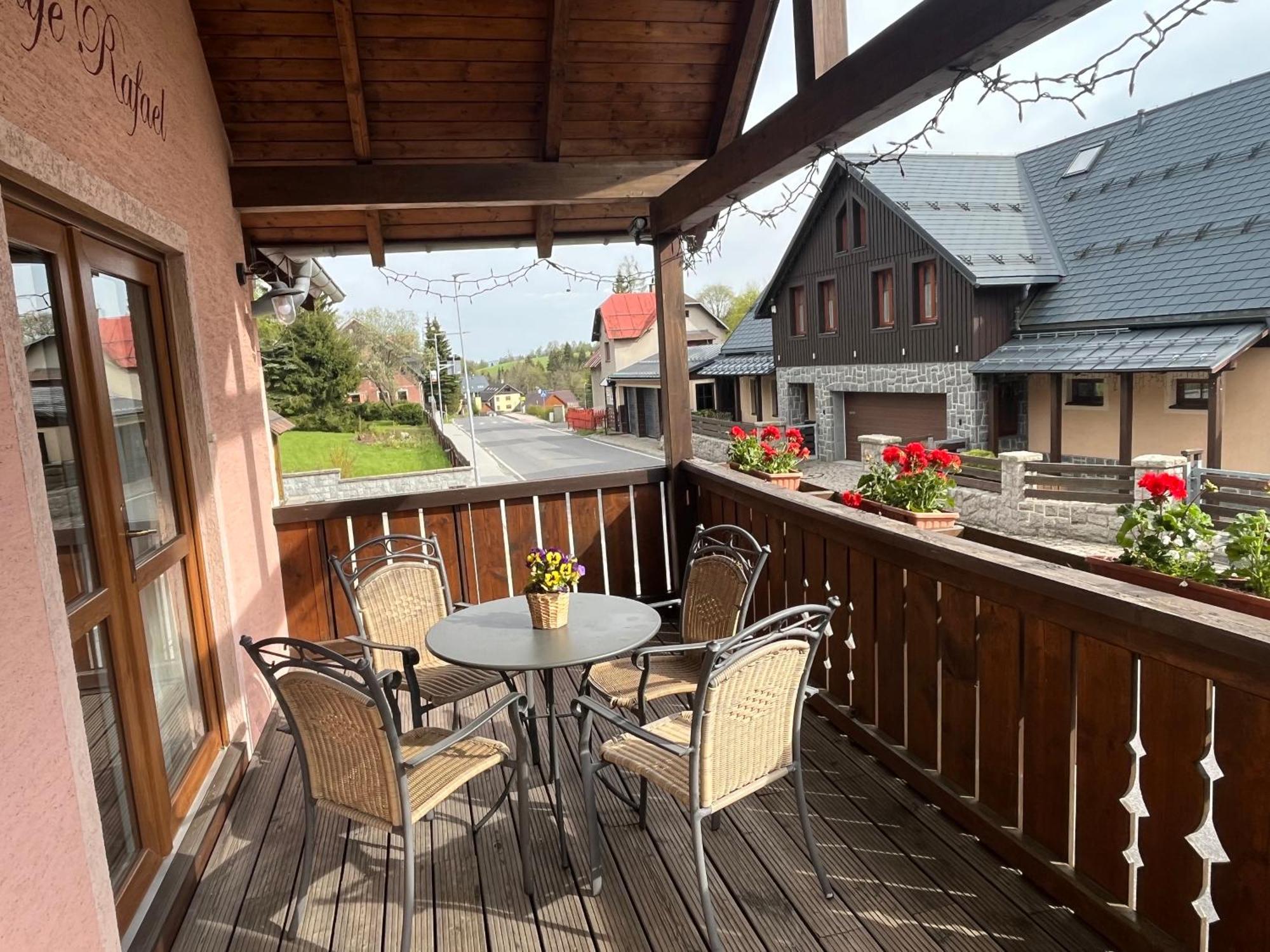 Rodinne Apartmany Rafael Bedrichov Zewnętrze zdjęcie